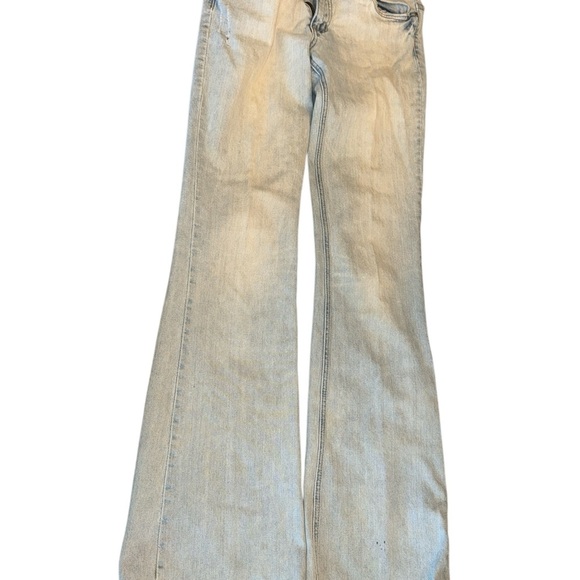 5/$25 Refuge Light Blue Women’s Denim Jeans - Size 11 - Picture 10 of 11